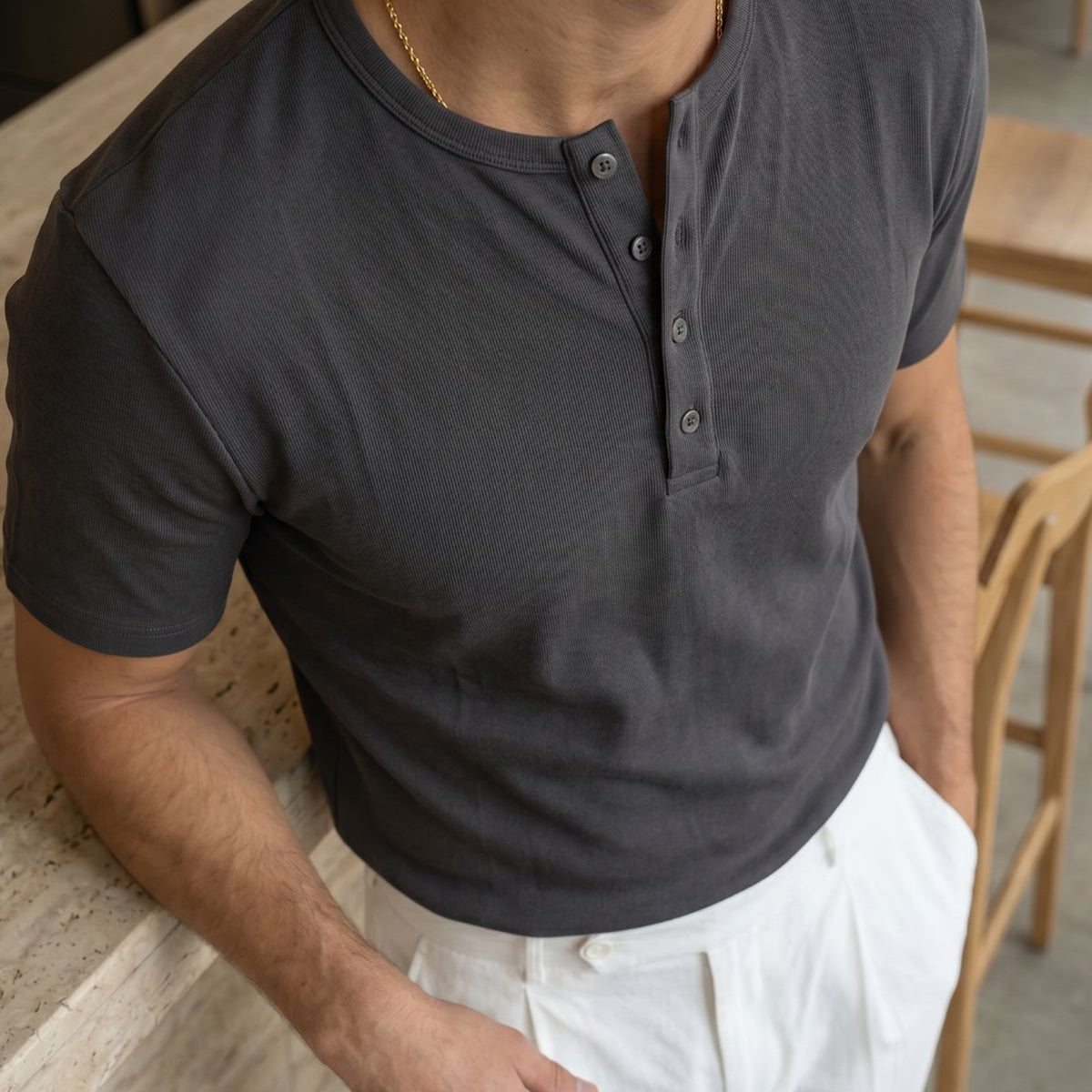 Liiri %100 Pamuk Premium Fitilli Henley Yaka Yarım Düğmeli Regular Fit Basic Yazlık Erkek Tişört