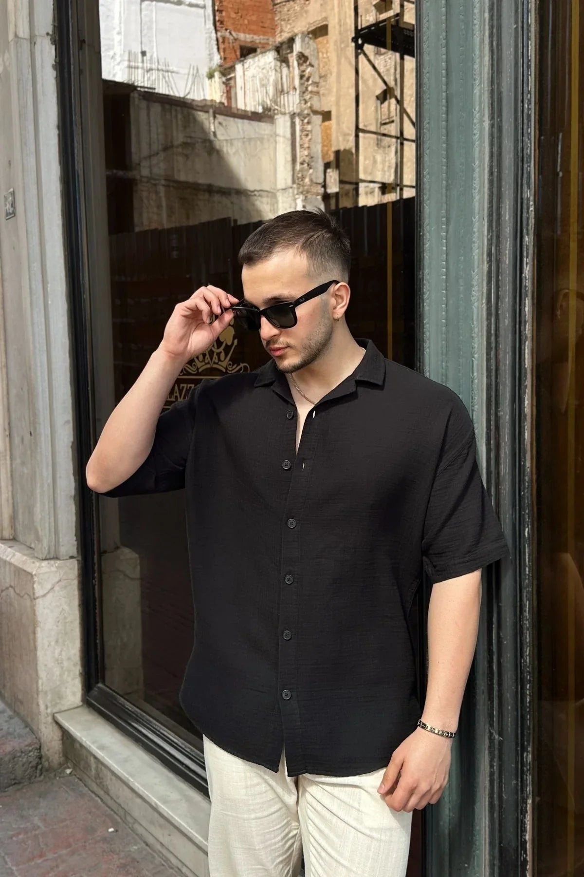 Nebel Erkek Yazlık Pamuk Gömlek Apaş Yaka Kısa Kollu, Düğmeli, Rahat Kalıp - Livio Ferri