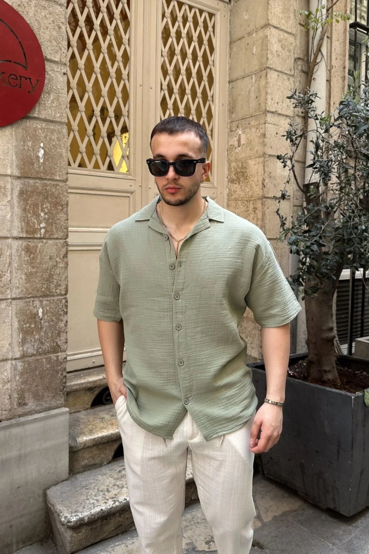 Nebel Erkek Yazlık Pamuk Gömlek Apaş Yaka Kısa Kollu, Düğmeli, Rahat Kalıp - Livio Ferri