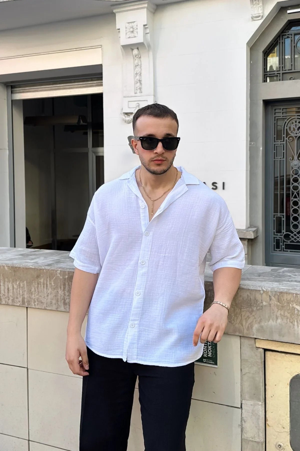 Nebel Erkek Yazlık Pamuk Gömlek Apaş Yaka Kısa Kollu, Düğmeli, Rahat Kalıp - Livio Ferri