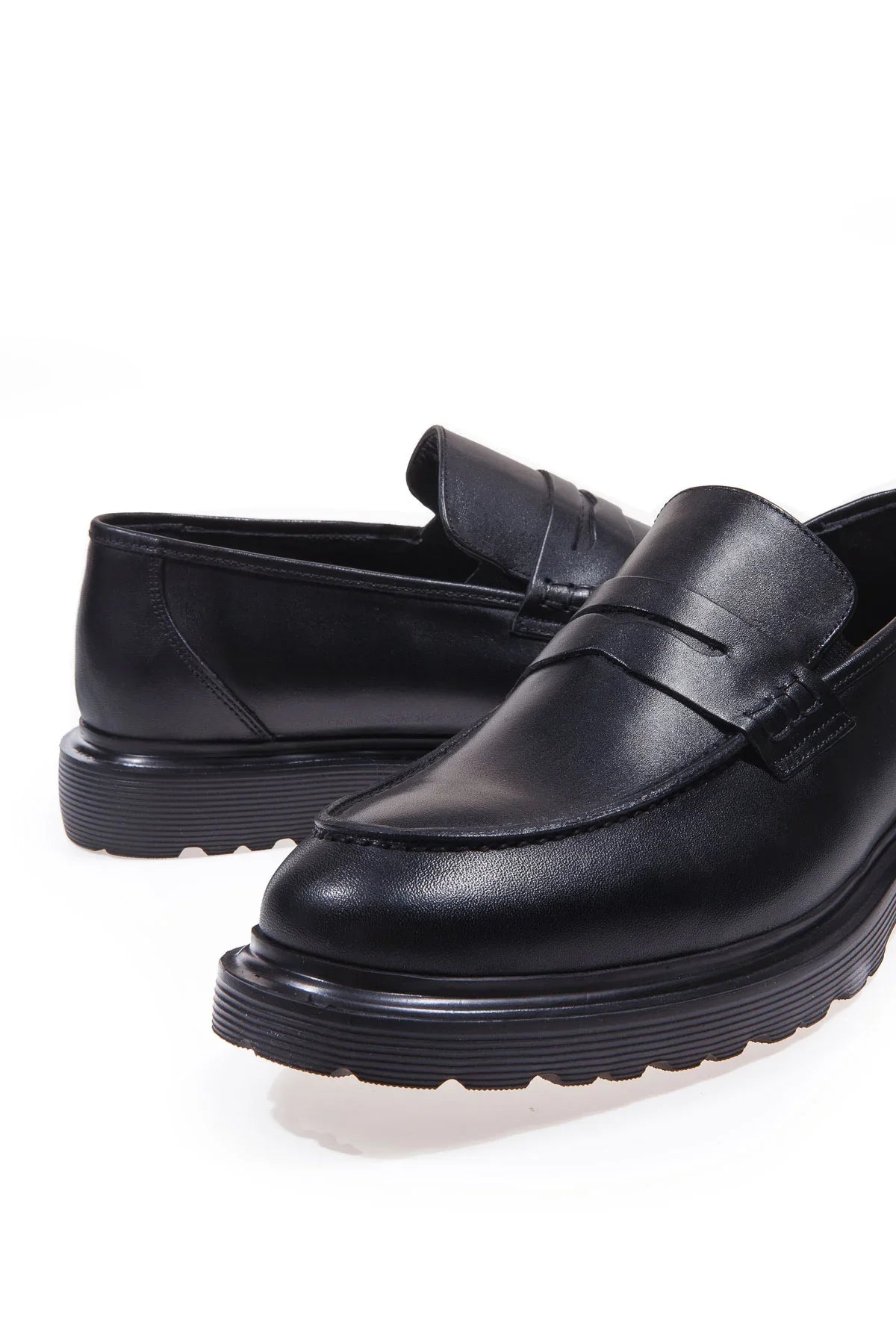 Ovlen Erkek Ayakkabı %100 Hakiki Deri, Klasik ve Günlük Kullanıma Uygun - Livio Ferri