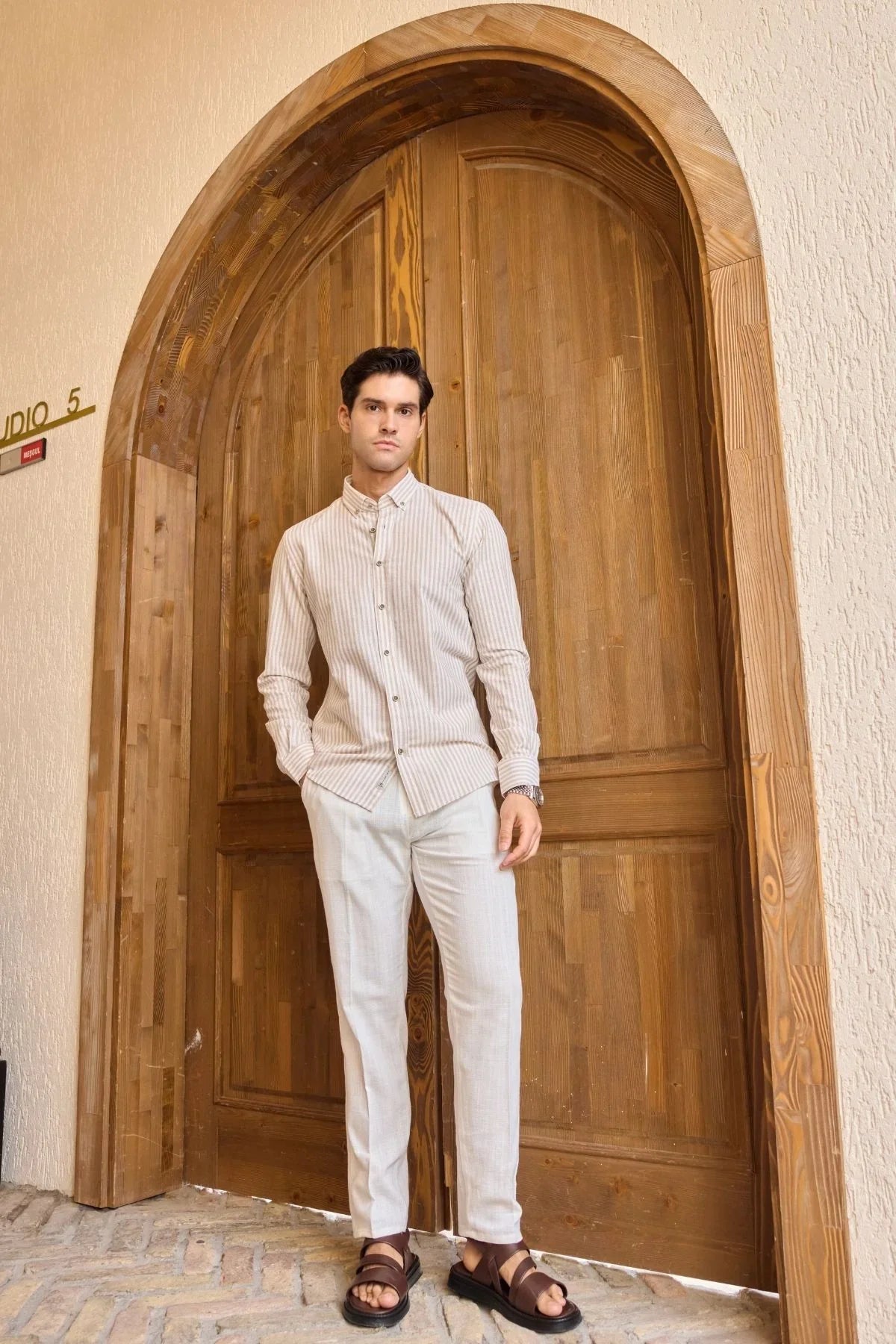 senoc-erkek-gomlek-modern-slim-fit-keten-gorunumlu-kalin-cizgili-24239 - Livio Ferri