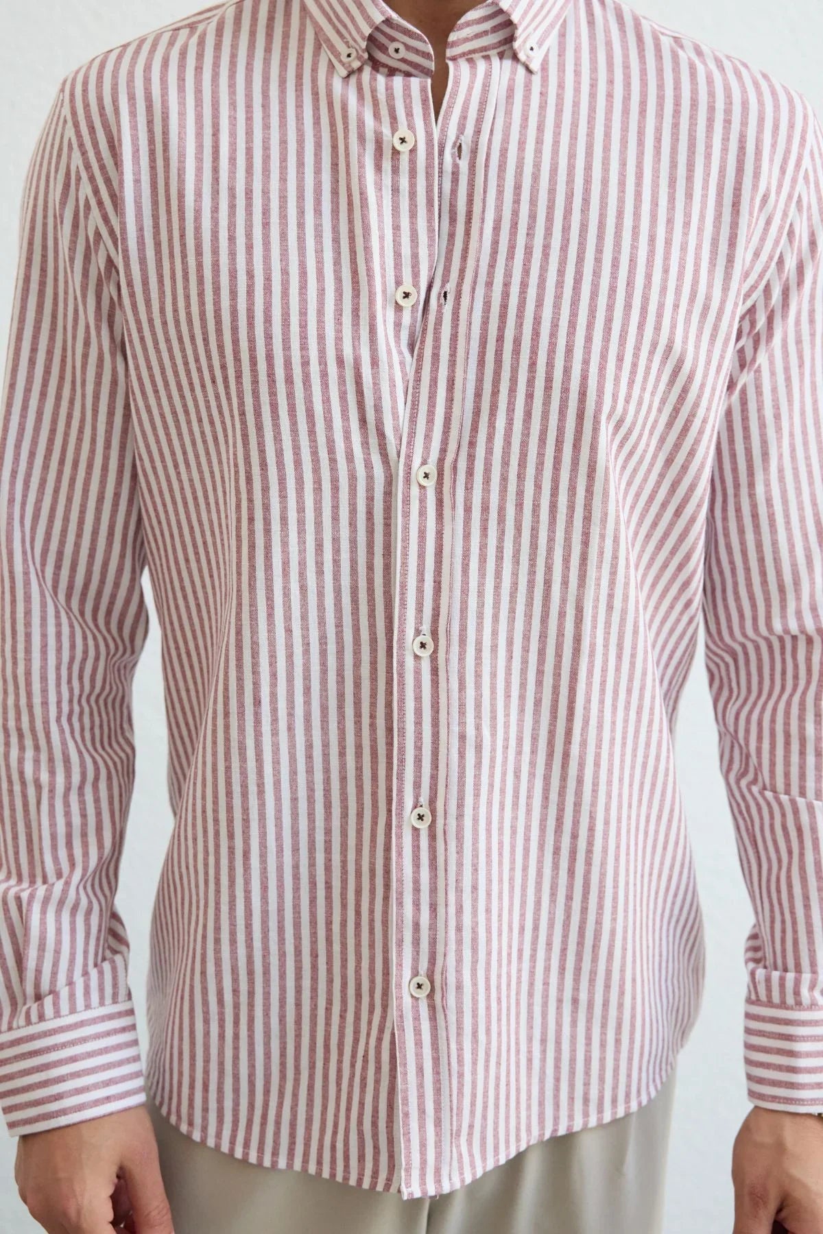 senoc-erkek-gomlek-modern-slim-fit-keten-gorunumlu-kalin-cizgili-24250 - Livio Ferri