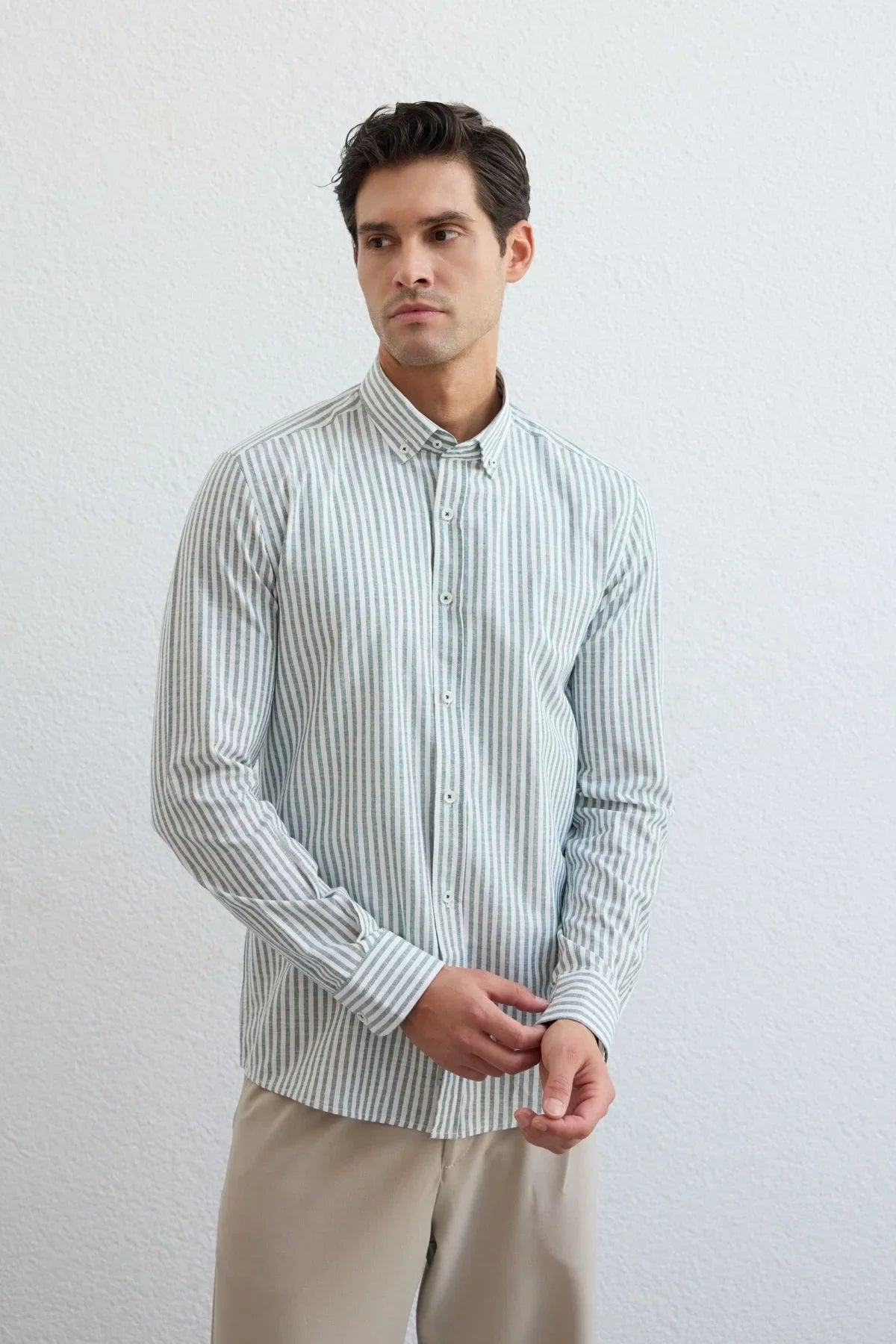 senoc-erkek-gomlek-modern-slim-fit-keten-gorunumlu-kalin-cizgili-24268 - Livio Ferri