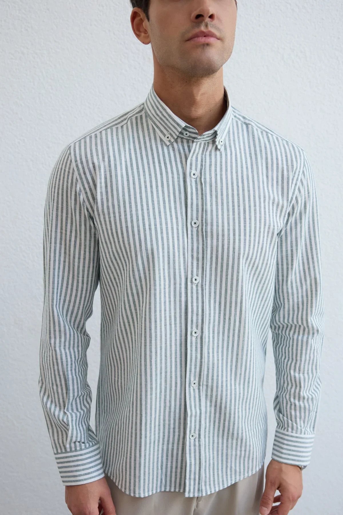 senoc-erkek-gomlek-modern-slim-fit-keten-gorunumlu-kalin-cizgili-24272 - Livio Ferri