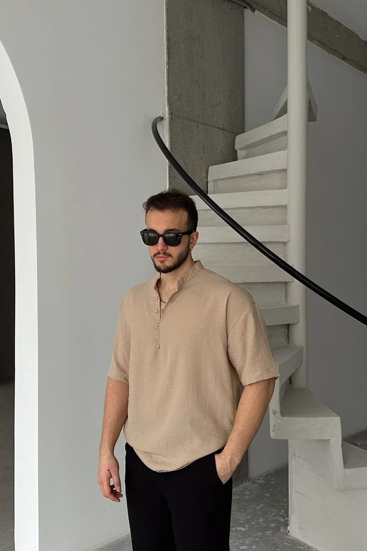 Soro Erkek Oversize Keten Görünümlü Kısa Kol Hakim Yaka Yarım Pat Gömlek - Livio Ferri