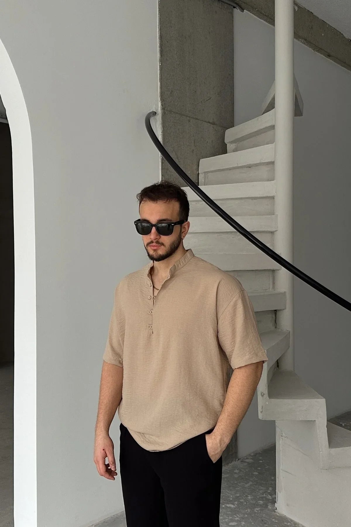 Soro Erkek Oversize Keten Görünümlü Kısa Kol Hakim Yaka Yarım Pat Gömlek - Livio Ferri