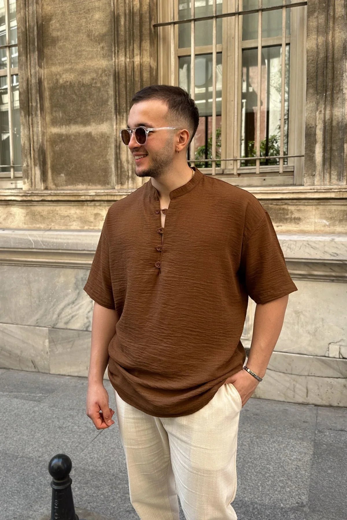 Soro Erkek Oversize Keten Görünümlü Kısa Kol Hakim Yaka Yarım Pat Gömlek - Livio Ferri