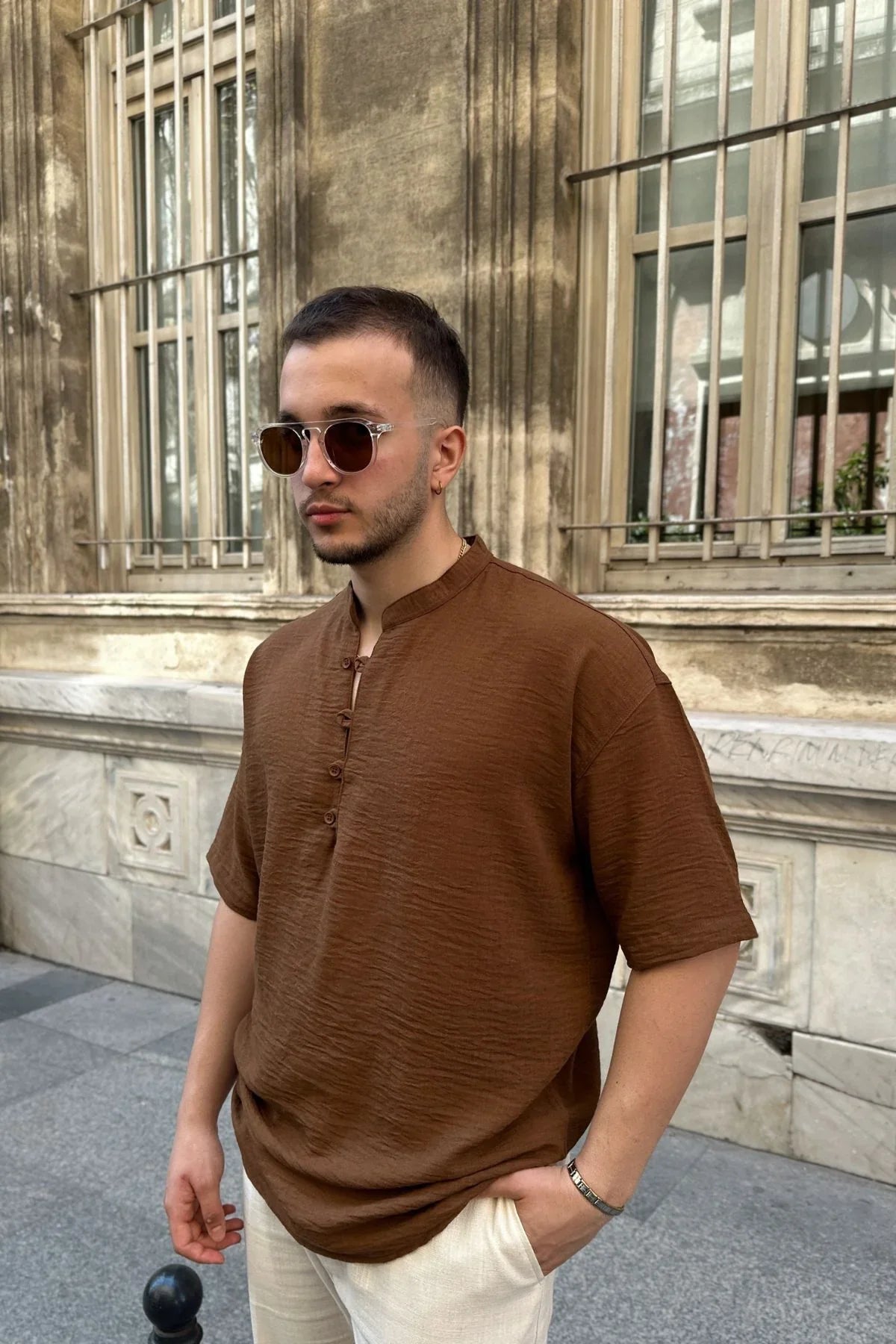 Soro Erkek Oversize Keten Görünümlü Kısa Kol Hakim Yaka Yarım Pat Gömlek - Livio Ferri