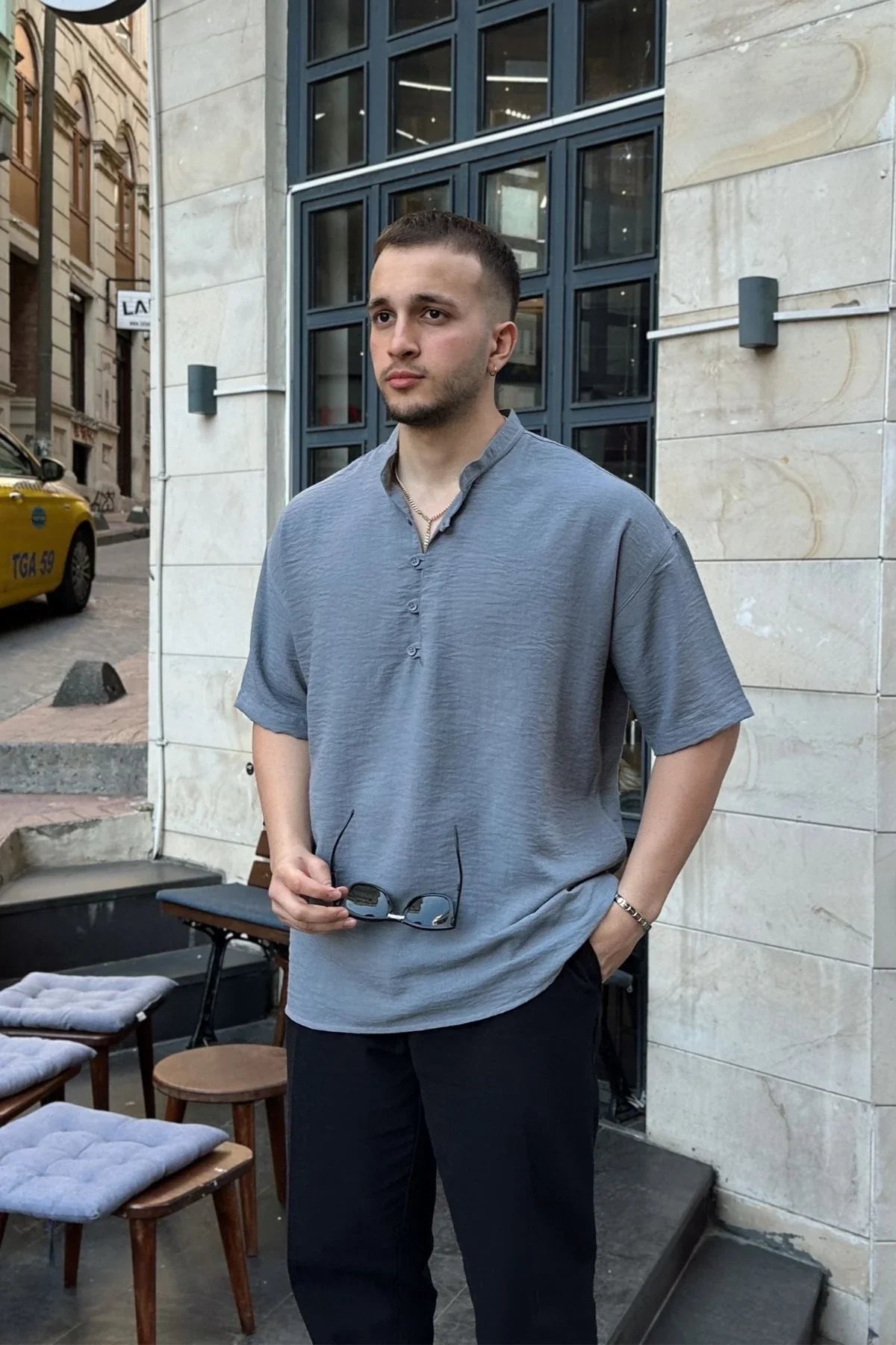 Soro Erkek Oversize Keten Görünümlü Kısa Kol Hakim Yaka Yarım Pat Gömlek - Livio Ferri