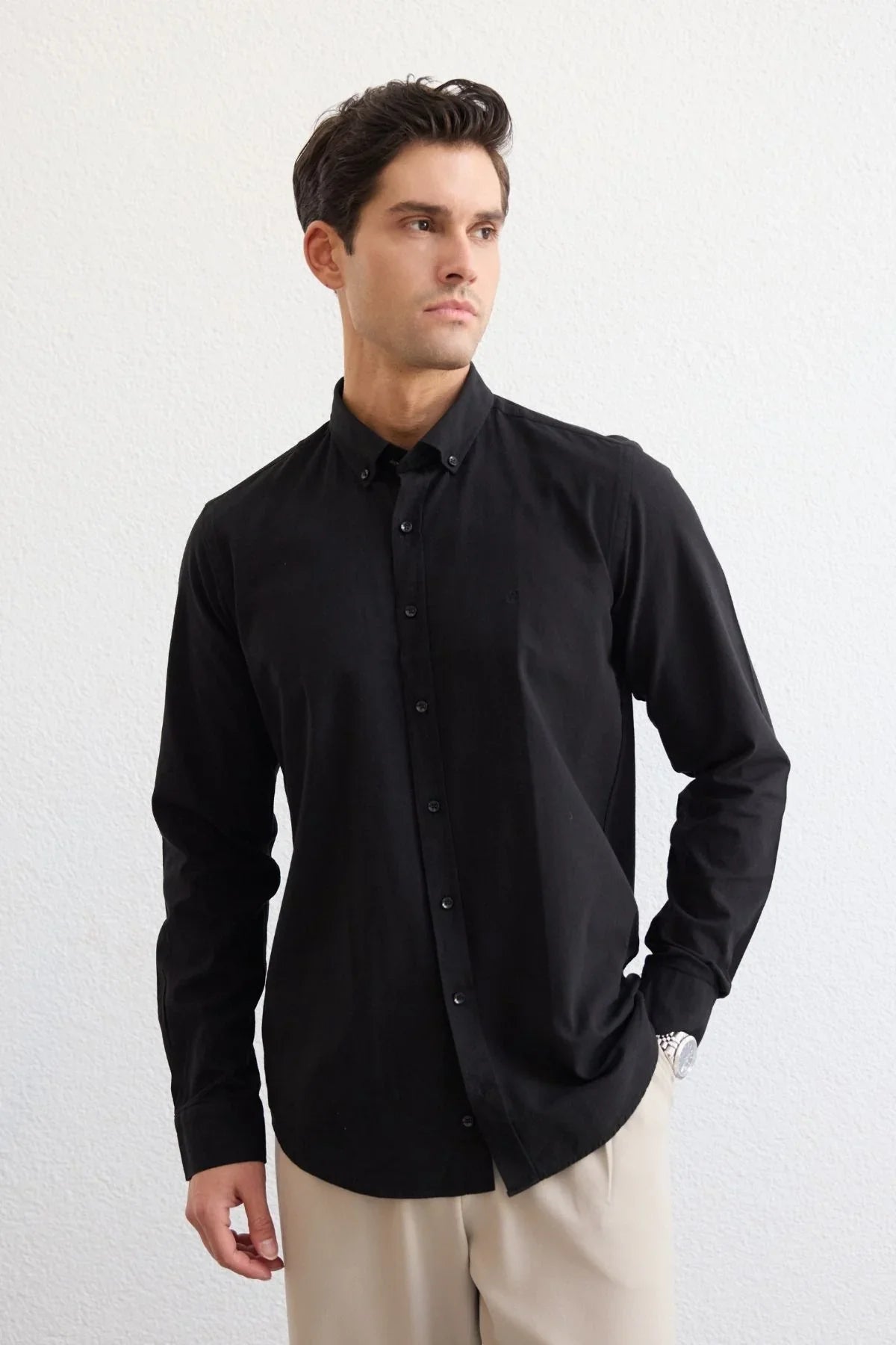 turi-erkek-pamuk-gomlek-modern-slim-fit-keten-gorunumlu-uzun-kol-24009 - Livio Ferri