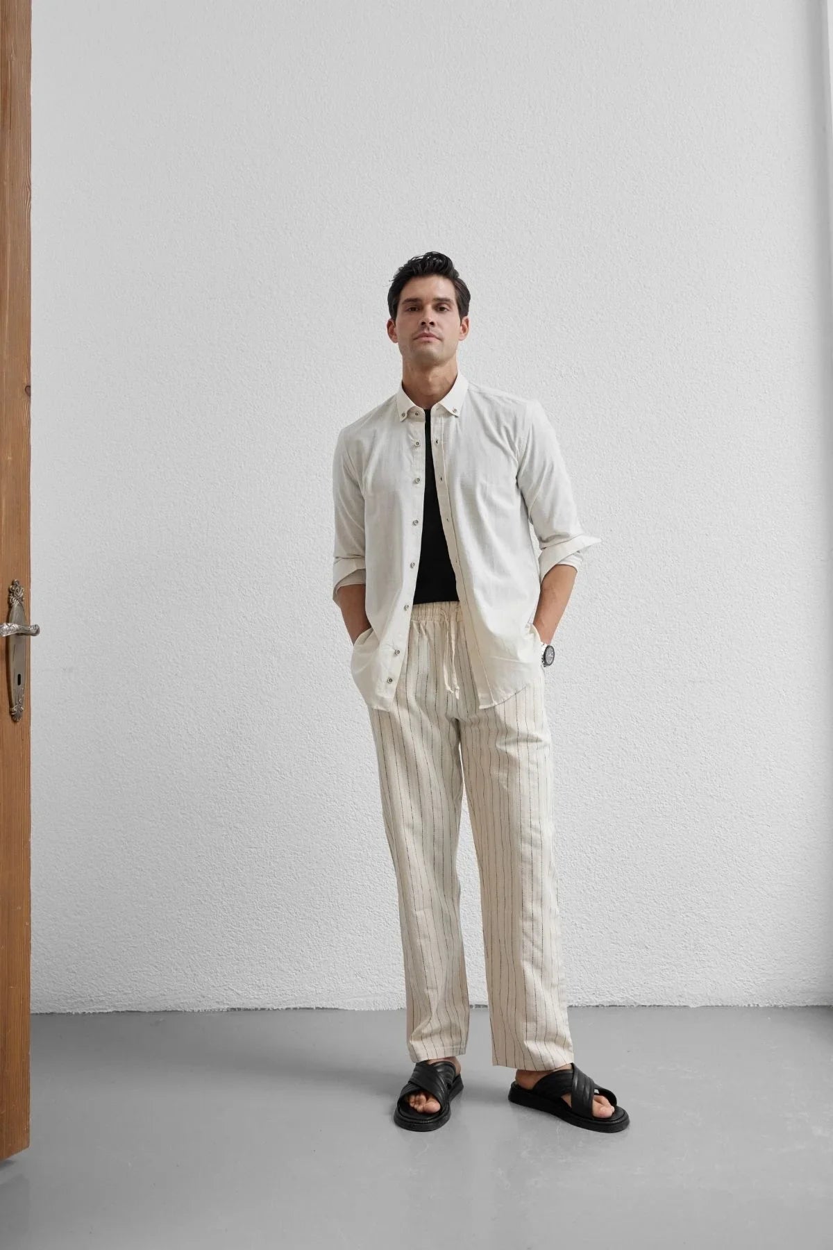 turi-erkek-pamuk-gomlek-modern-slim-fit-keten-gorunumlu-uzun-kol-24030 - Livio Ferri