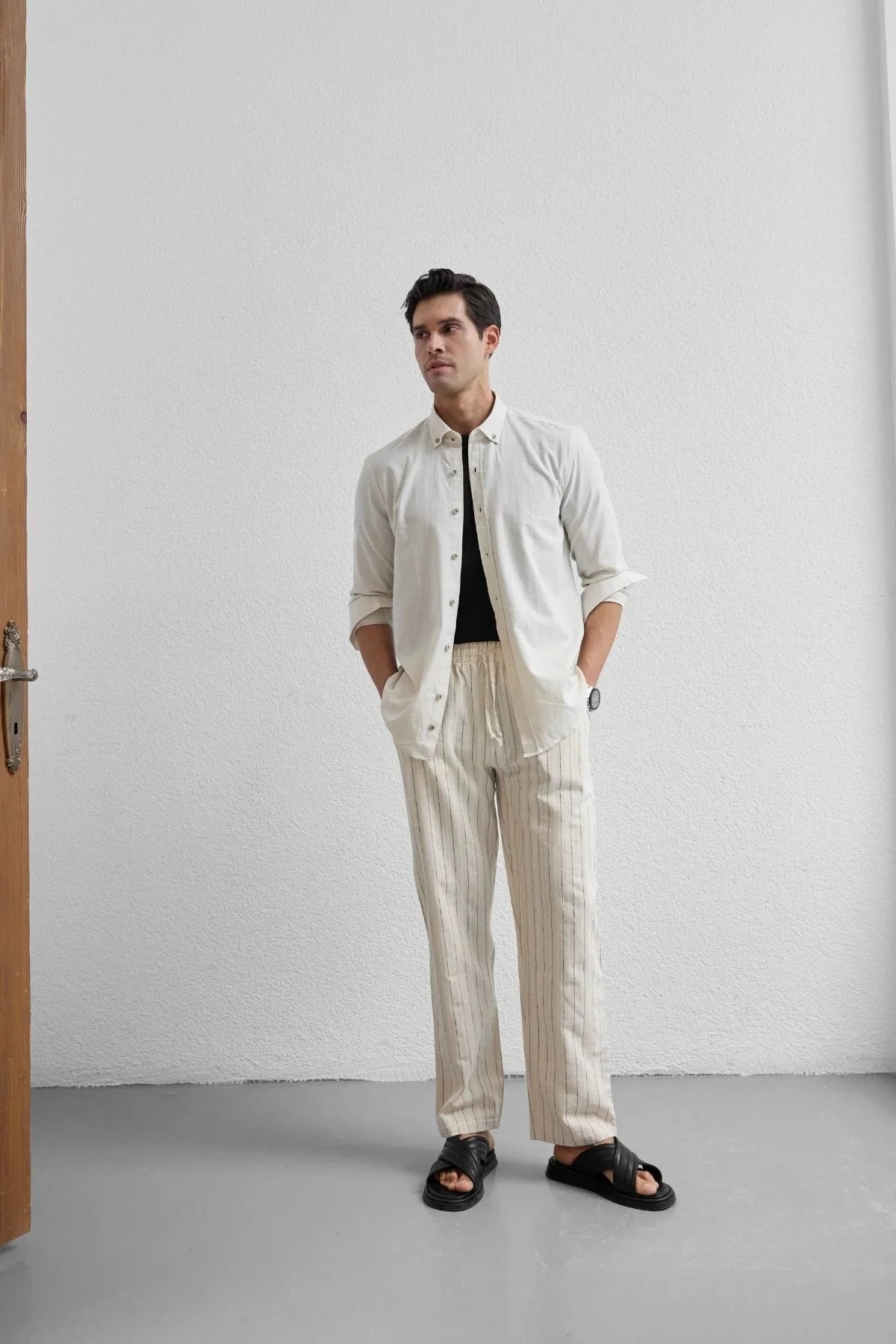 turi-erkek-pamuk-gomlek-modern-slim-fit-keten-gorunumlu-uzun-kol-24032 - Livio Ferri