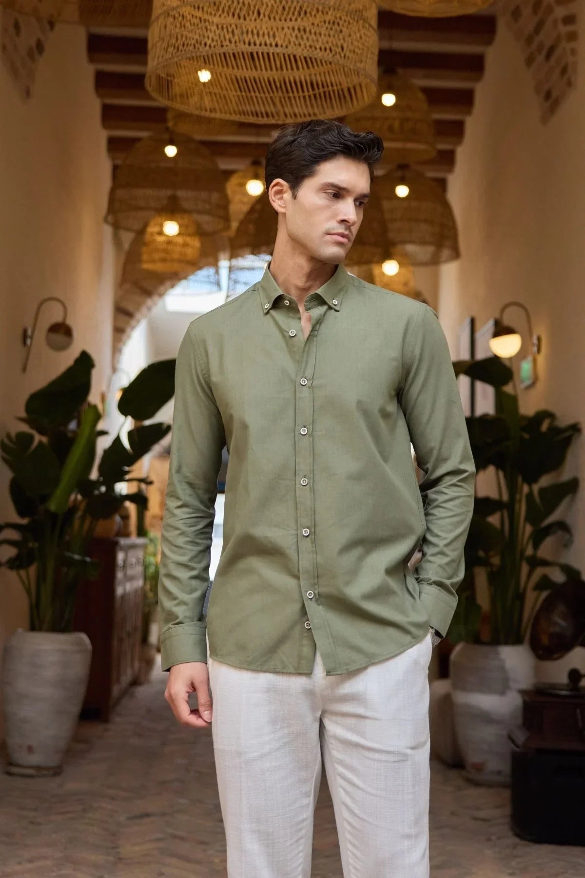 turi-erkek-pamuk-gomlek-modern-slim-fit-keten-gorunumlu-uzun-kol-24038 - Livio Ferri