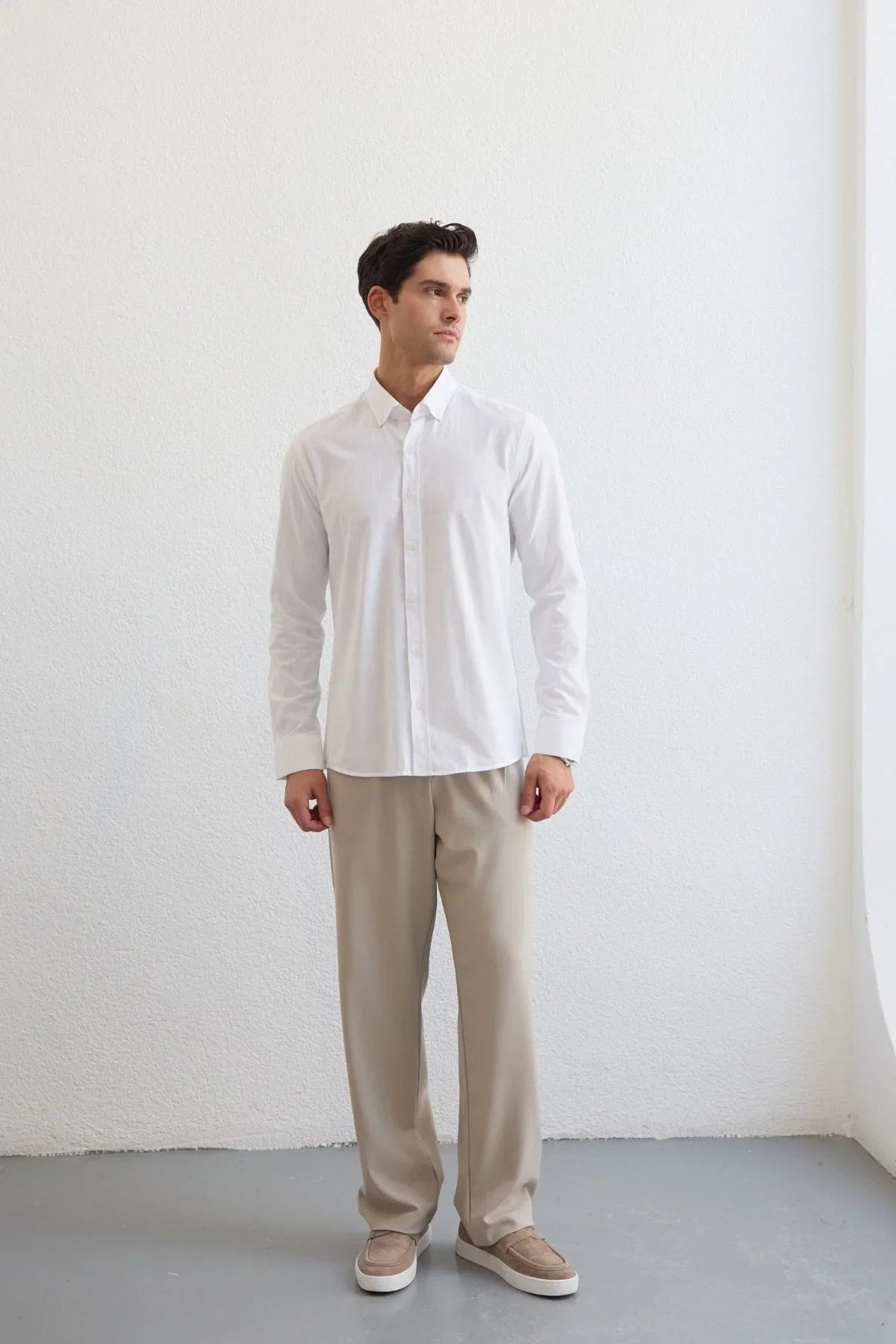 turi-erkek-pamuk-gomlek-modern-slim-fit-keten-gorunumlu-uzun-kol-24042 - Livio Ferri