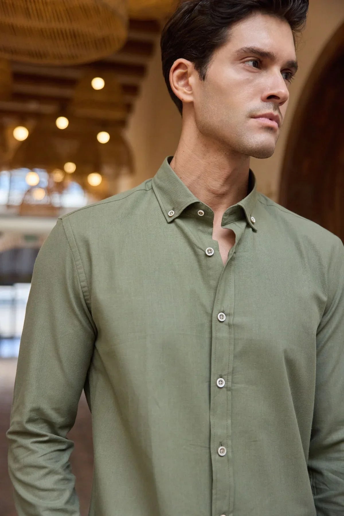 turi-erkek-pamuk-gomlek-modern-slim-fit-keten-gorunumlu-uzun-kol-24057 - Livio Ferri