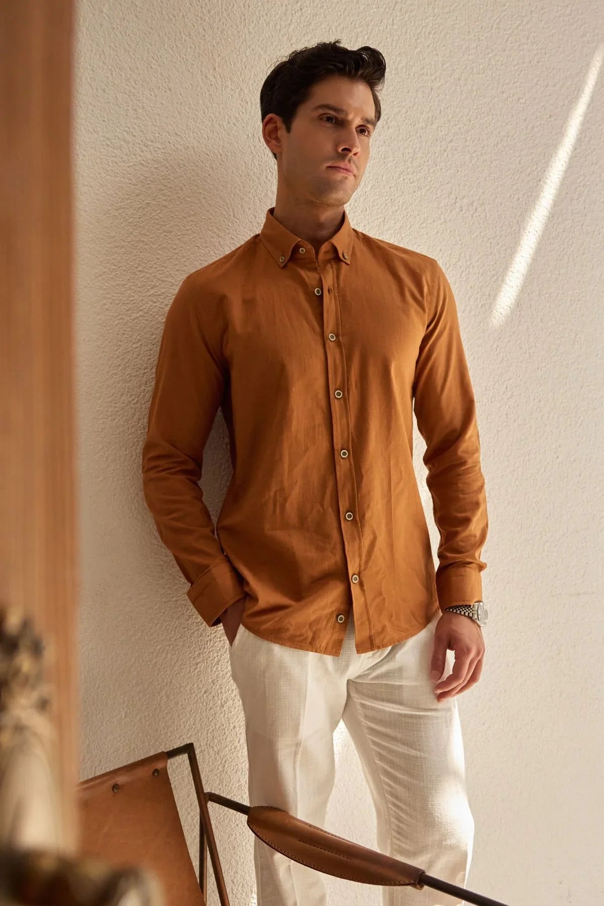 turi-erkek-pamuk-gomlek-modern-slim-fit-keten-gorunumlu-uzun-kol-24076 - Livio Ferri