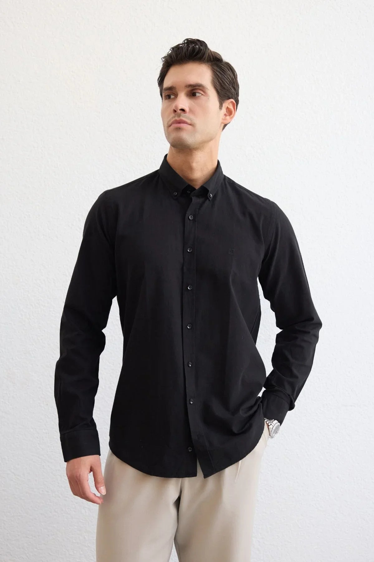 turi-erkek-pamuk-gomlek-modern-slim-fit-keten-gorunumlu-uzun-kol-24079 - Livio Ferri