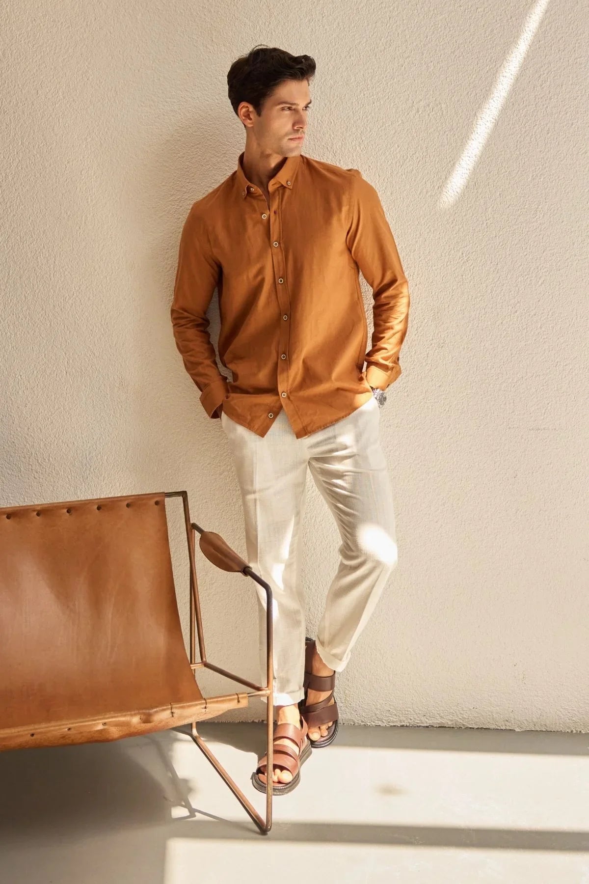 turi-erkek-pamuk-gomlek-modern-slim-fit-keten-gorunumlu-uzun-kol-24082 - Livio Ferri