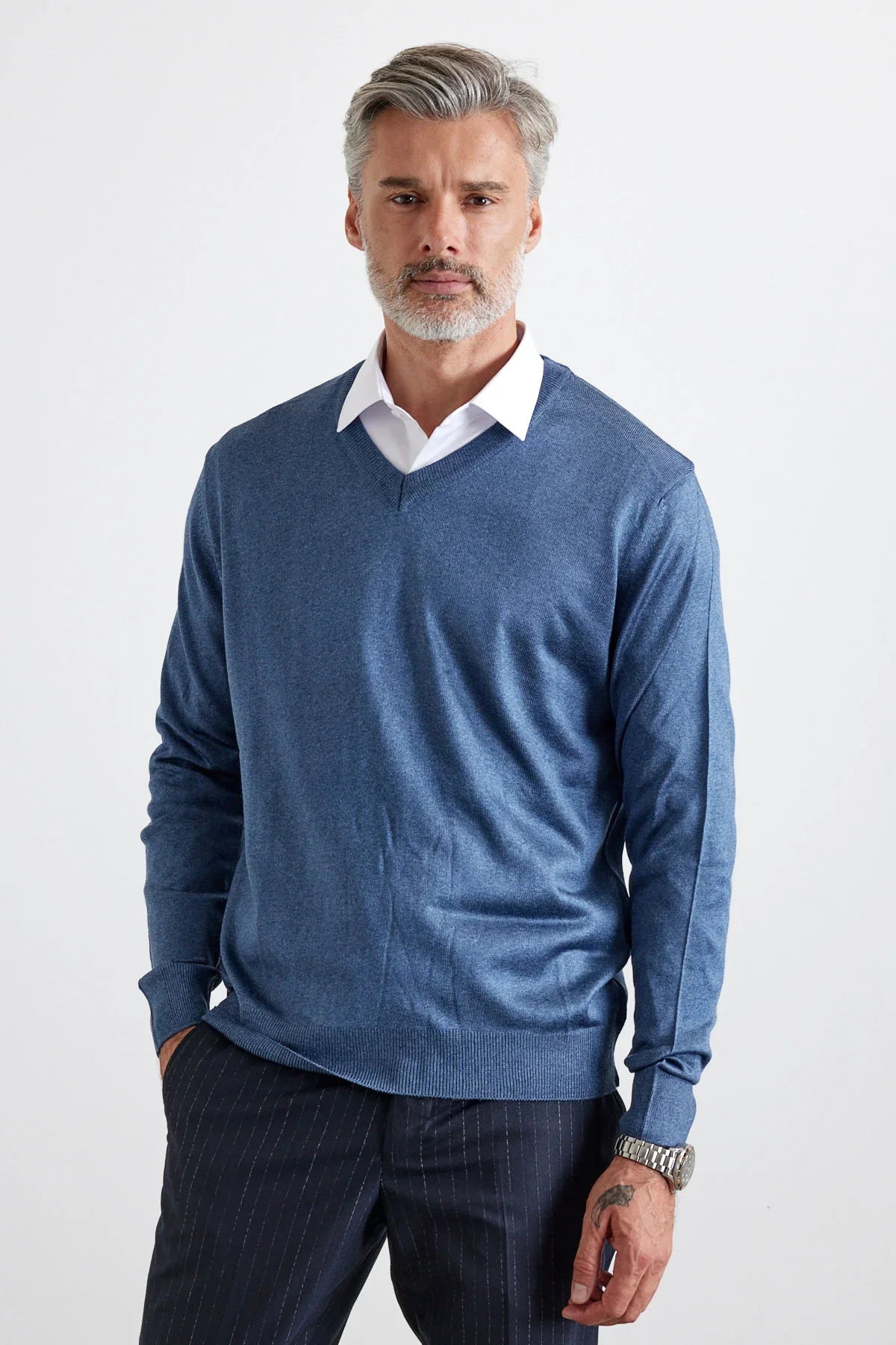 Erkek Büyük Beden Standart Fit Normal Kesim V Yaka Triko Kazak