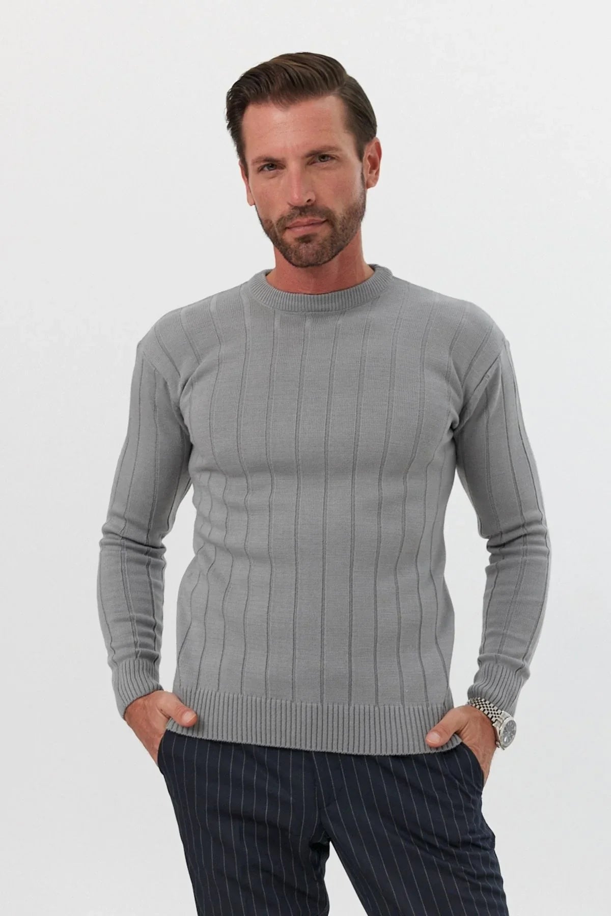 erkek-slim-fit-dar-kesim-bisiklet-yaka-triko-kazak-18958 - Livio Ferri