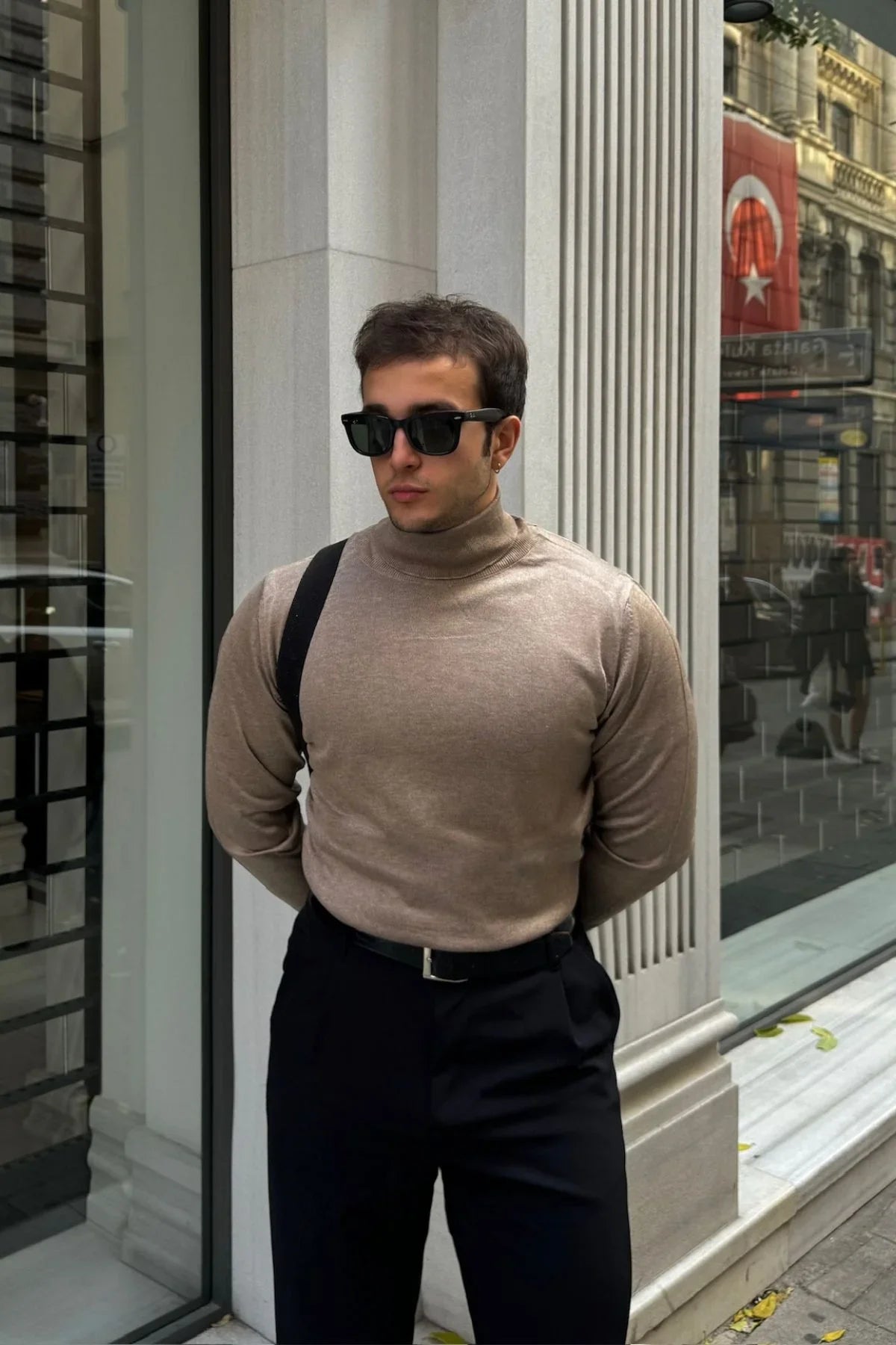 erkek-standart-fit-normal-kesim-tam-balikci-bogazli-yaka-triko-kazak-20188 - Livio Ferri