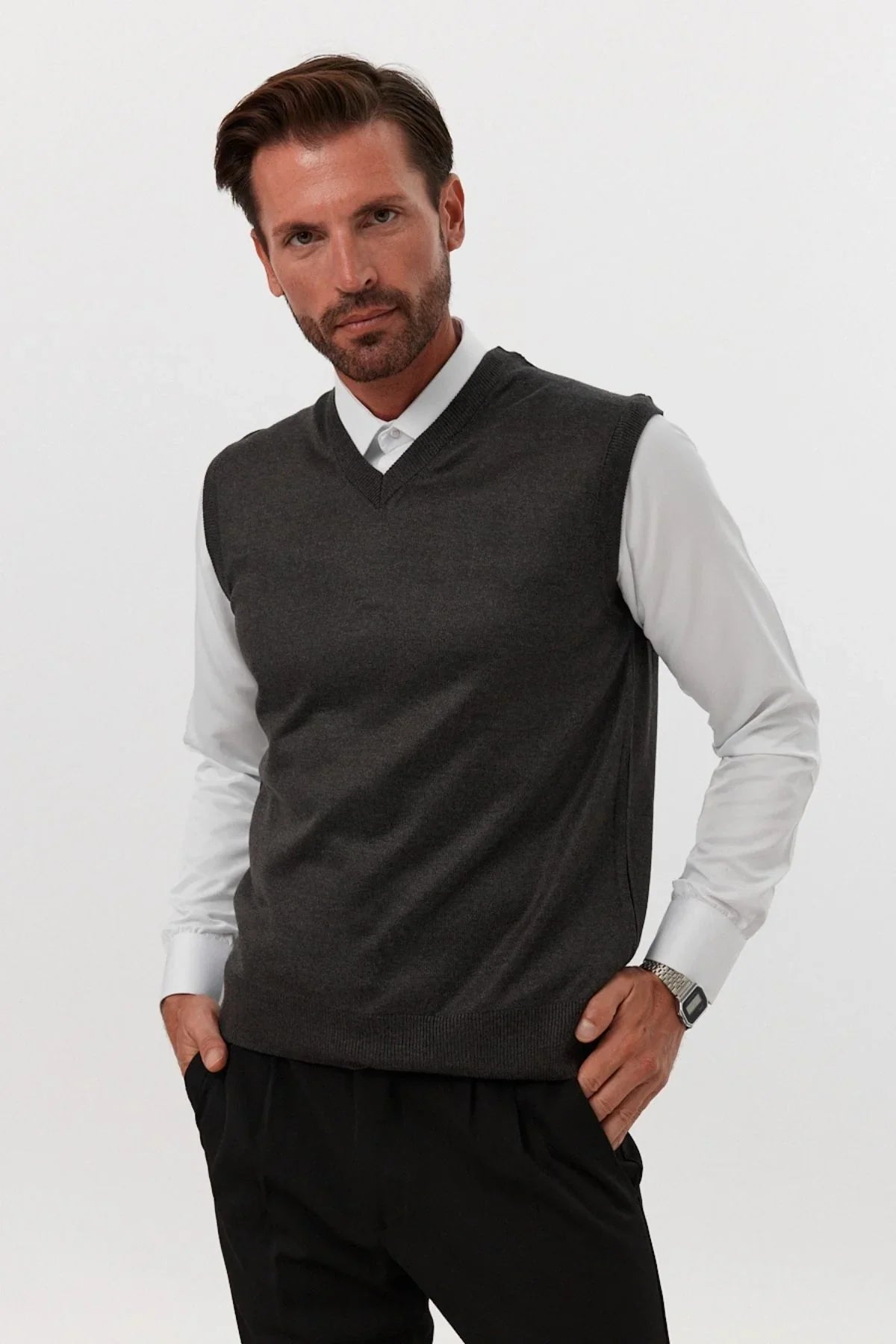 Erkek Standart Fit Normal Kesim Kolsuz Triko Süveter