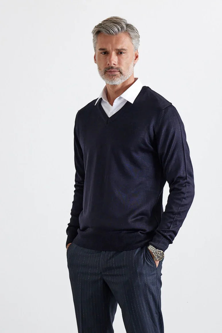 Erkek Standart Fit Normal Kesim V Yaka Triko Kazak