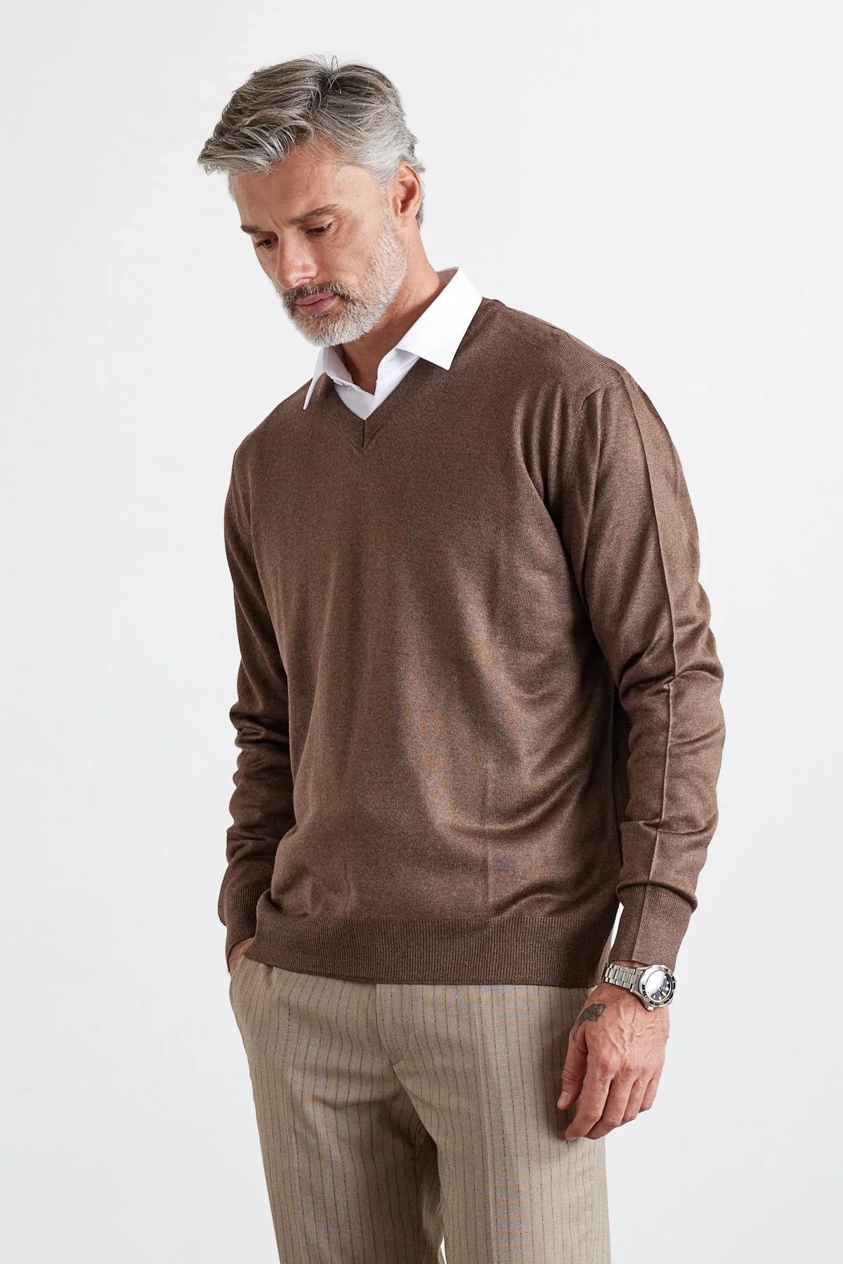 Erkek Standart Fit Normal Kesim V Yaka Triko Kazak