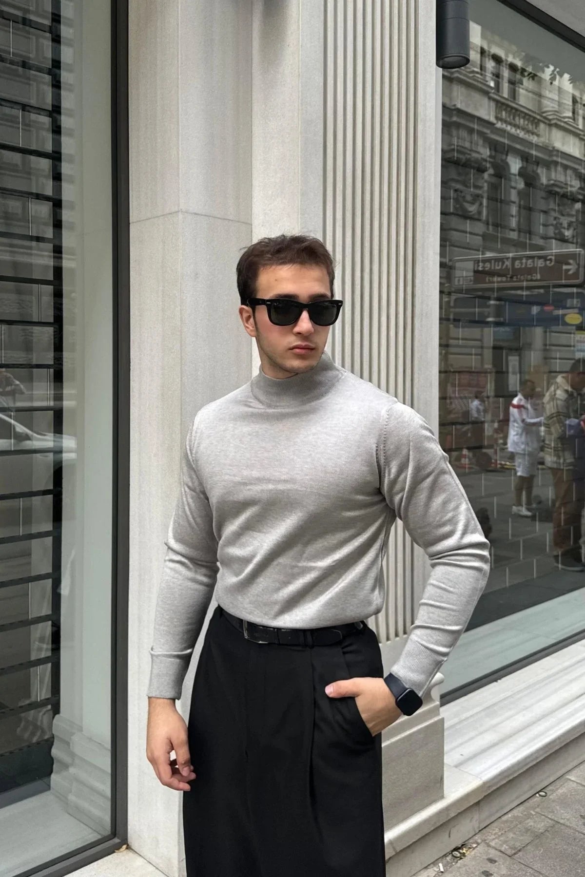 Erkek Standart Fit Normal Kesim Yarım Balıkçı Yaka Triko Kazak