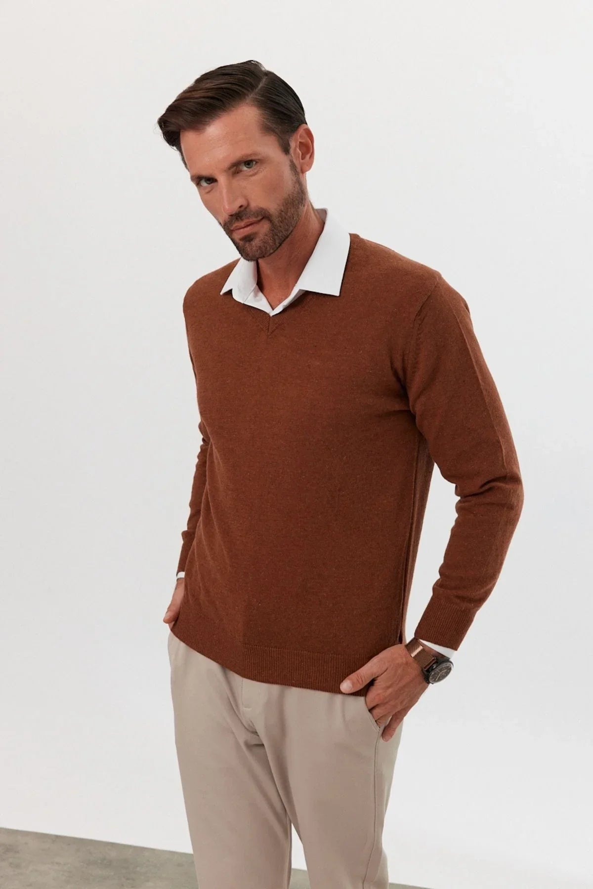 Erkek Yünlü Normal Kalıp V Yaka Standart Fit Triko Kazak
