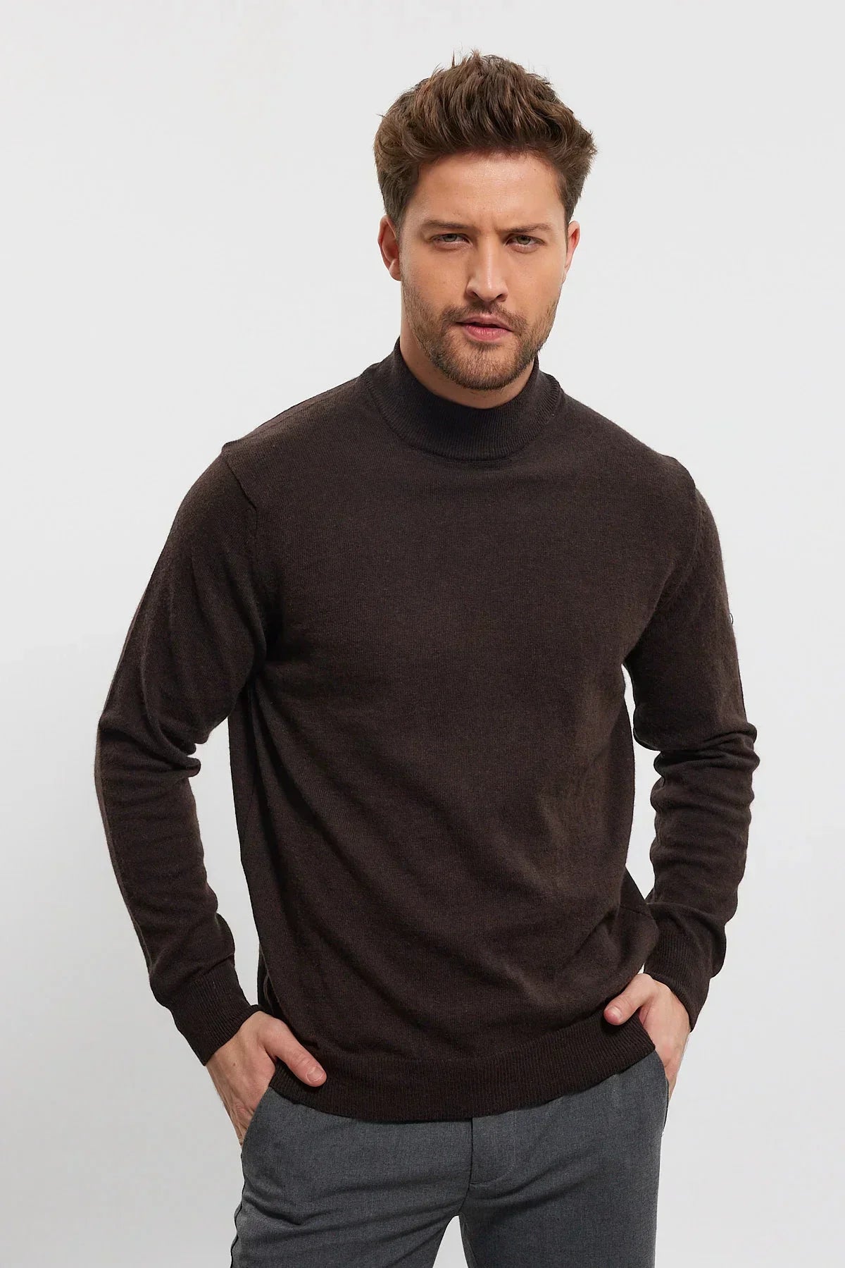 Erkek Yünlü Normal Kalıp Yarım Balıkçı Yaka Triko Kazak