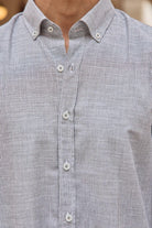 kure-erkek-gomlek-modern-slim-fit-keten-gorunumlu-ince-ve-sik-cizgili-doku-24235 - Livio Ferri