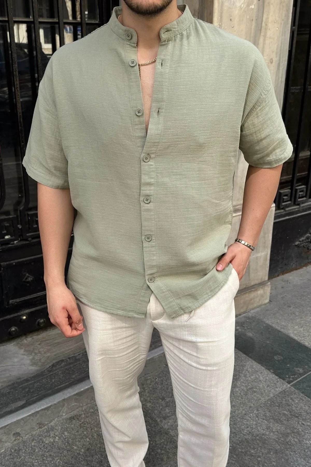 mingan-erkek-yazlik-pamuk-gomlek-hakim-yaka-kisa-kol-dugmeli-rahat-kalip-22593 - Livio Ferri