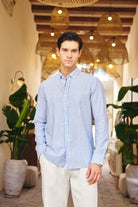 misato-erkek-gomlek-modern-slim-fit-keten-gorunumlu-ince-cizgili-hafif-kumas-24192 - Livio Ferri