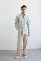 misato-erkek-gomlek-modern-slim-fit-keten-gorunumlu-ince-cizgili-hafif-kumas-24196 - Livio Ferri