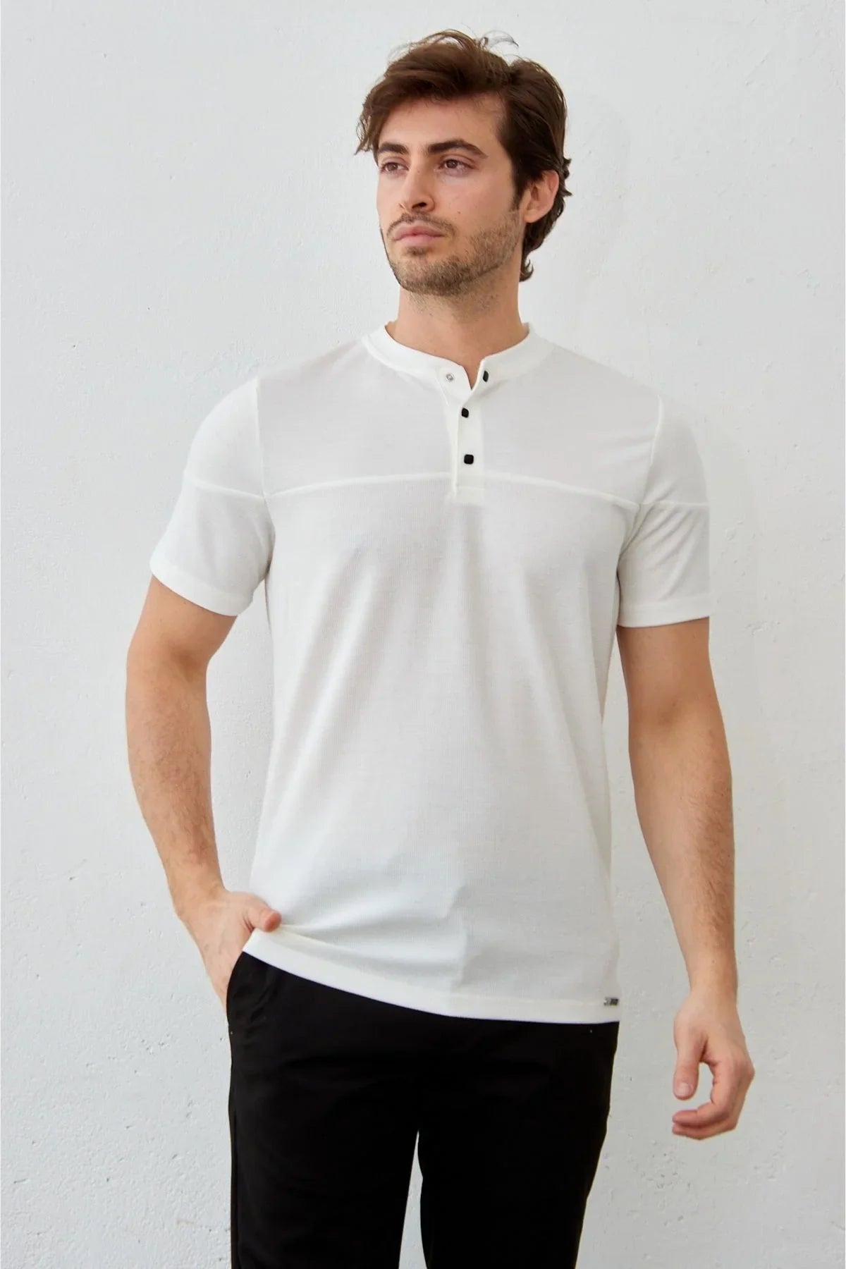 Venta Erkek Modern Fit Hakim Yaka Çıt Çıtlı T-Shirt
